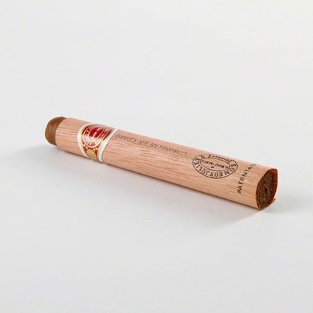 Romeo y Julieta Coronitas En Cedro