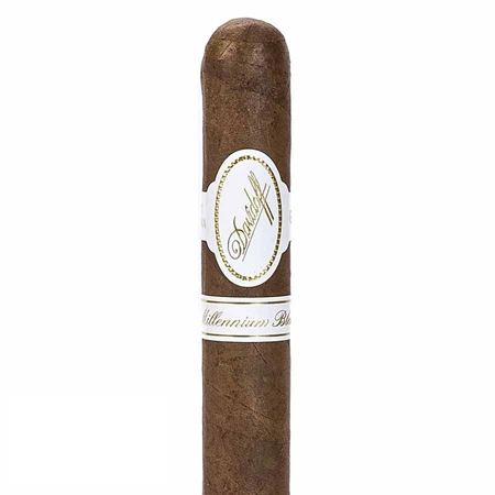 Davidoff Millennium Blend Petit Corona