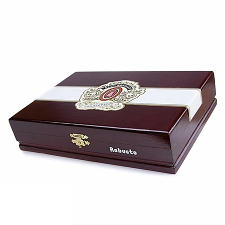Alec Bradley Connecticut Robusto