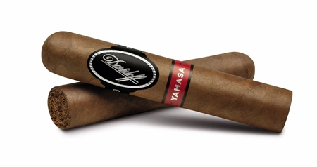 Davidoff Yamasa Petit Churchill