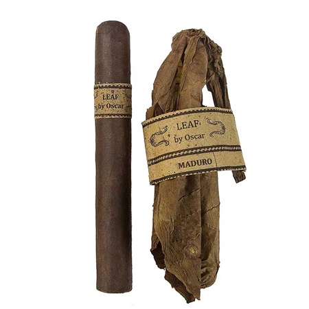 Leaf by Oscar Maduro Toro