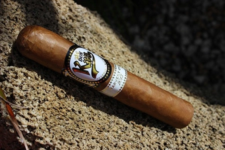 Don Kiki White Label Robusto LE 2013