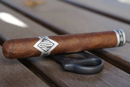 Todos las Dias Robusto