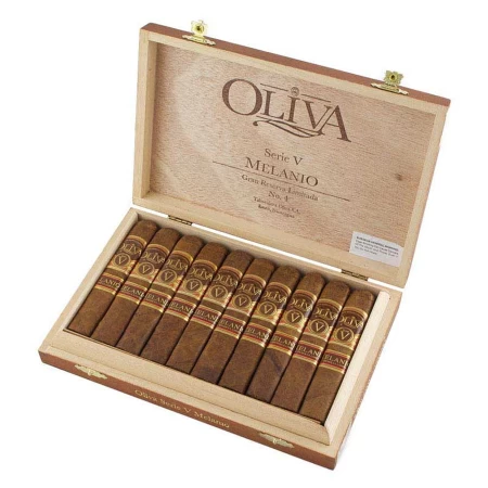 Oliva V Melanio No.4 Petit Corona