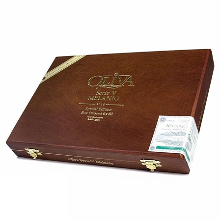 Oliva V Melanio Double Toro