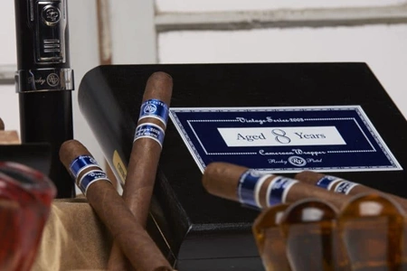 Rocky Patel Vintage 2003 Toro