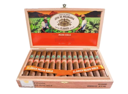Joya Clasico Medio Siglo Robusto