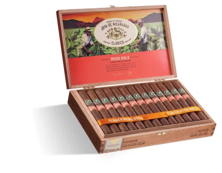 Joya Clasico Medio Siglo Toro