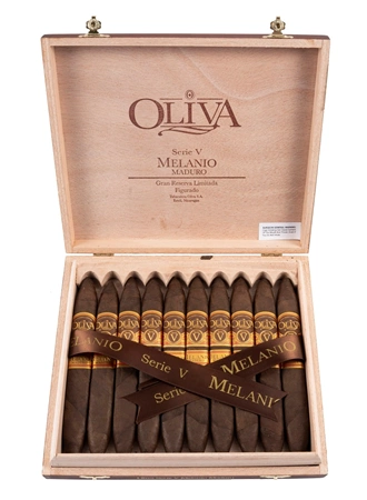 Oliva V Melanio Maduro Figurado