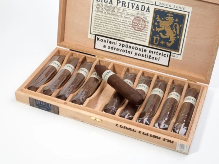 Liga Privada Unico Feral Flying Pig