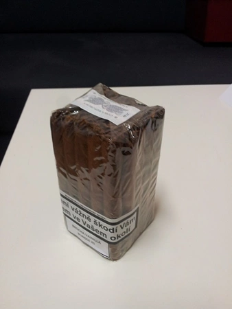 Rusticos ochucený doutníček - koňak - 25ks