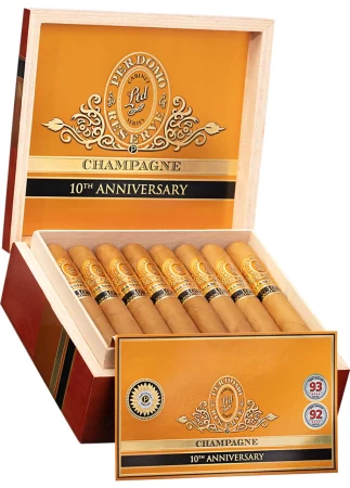 Perdomo 10th Anniversary Connecticut Super Toro