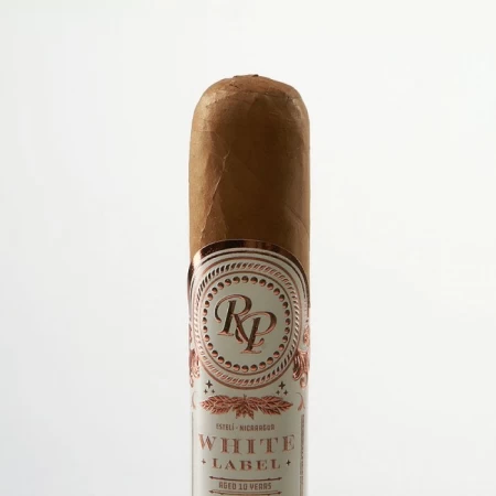 Rocky Patel White Label Sixty