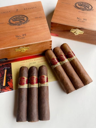 Padrón Family Reserve No.95 Maduro
