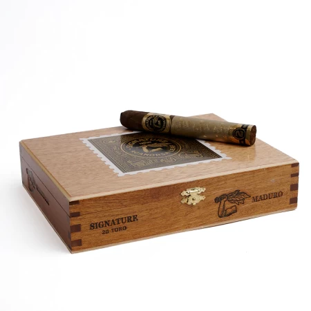 Aganorsa Leaf Signature Selection Maduro Robusto 