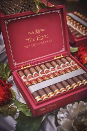 Rocky Patel The Edge 20th Anniversary Robusto