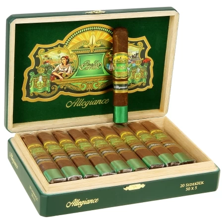 E.P. Carrillo Allegiance Sidekick (Robusto)