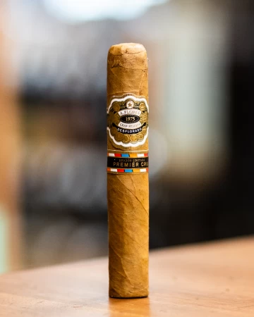 A. Flores 1975 Gran Reserva Desflorado Robusto