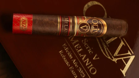 Oliva V Melanio LE 2025 Robusto Extra