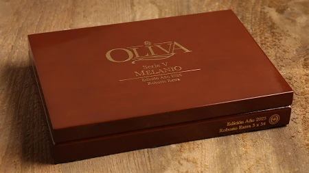 Oliva V Melanio LE 2025 Robusto Extra